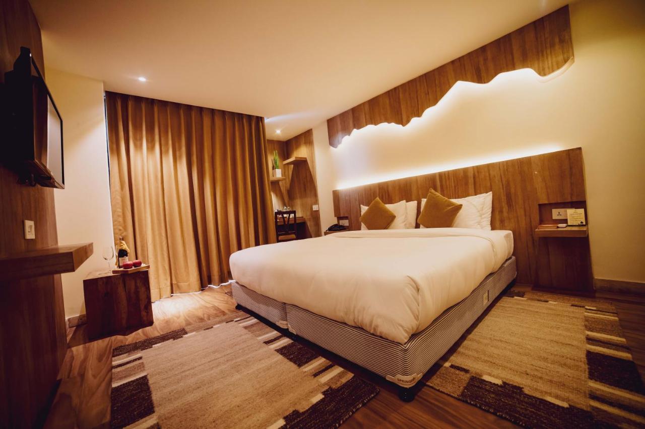 Aabas Pokhara By Barahi Hospitality Hotell Eksteriør bilde