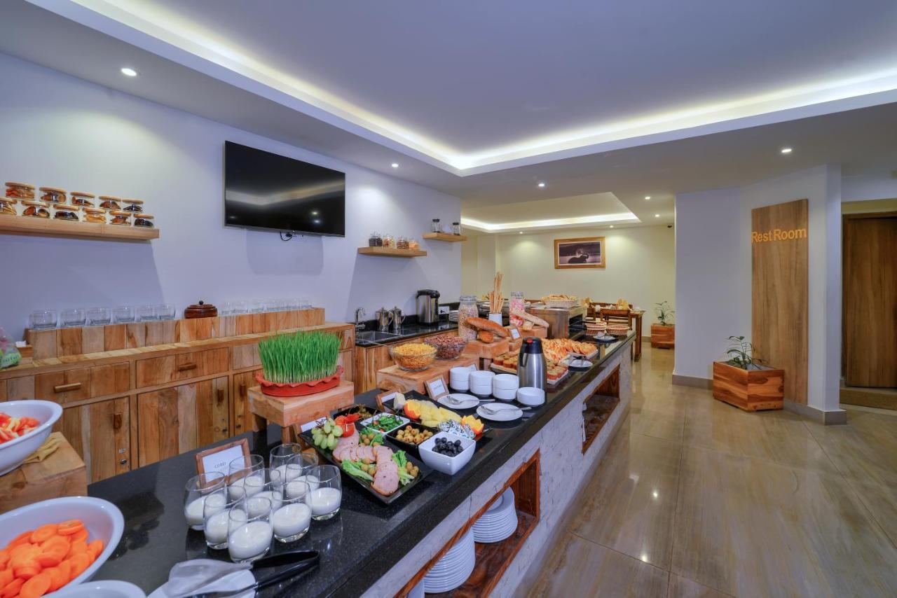 Aabas Pokhara By Barahi Hospitality Hotell Eksteriør bilde