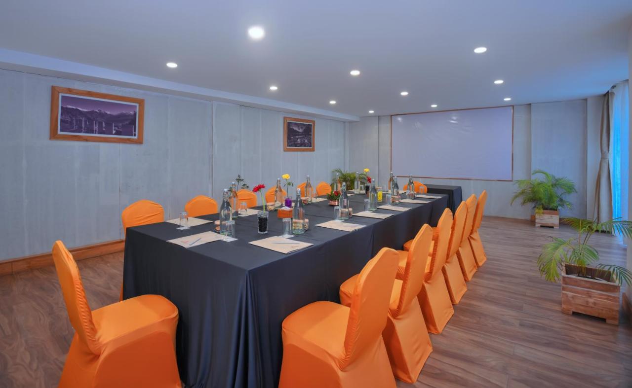 Aabas Pokhara By Barahi Hospitality Hotell Eksteriør bilde